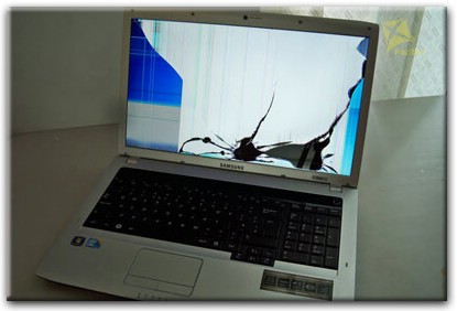 замена матрицы на ноутбуке Samsung в Саранске
